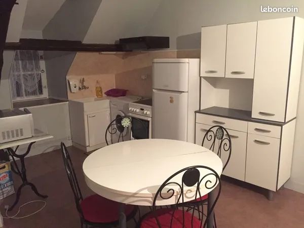 Studio meuble 30 m2
