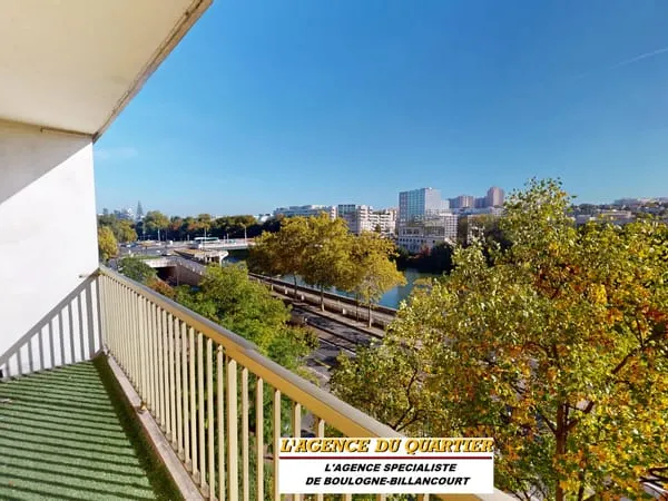 Quai Stalingrad 3/4 pièces 81.10 m² très lumineux balcon vue Seine