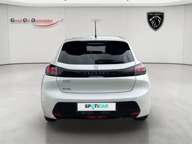 Peugeot 208 1.2 puretech 100ch s&amp;s allure eat8 — photo 19