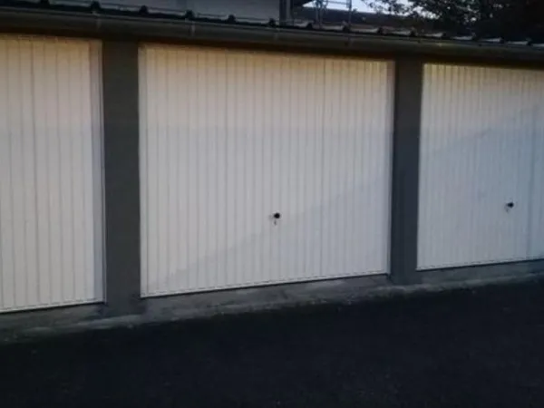 Garage fermé à louer - Strasbourg - 90 /mois
