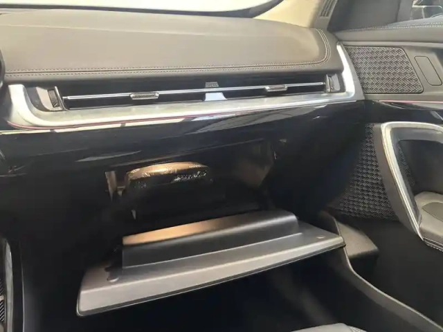 Bmw X1 sdrive 18i 136ch dkg7 — photo 21