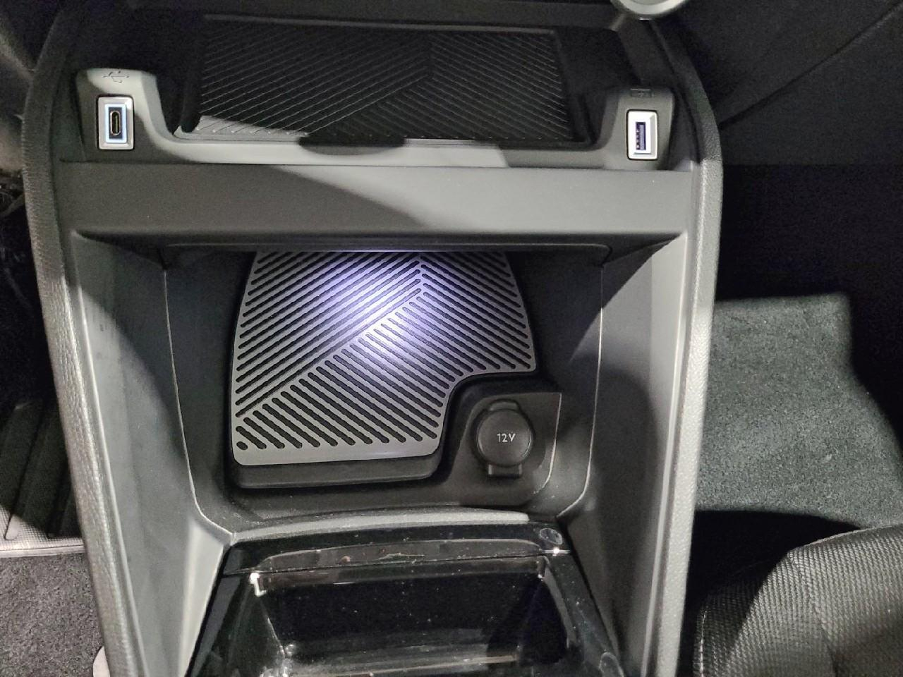 Citroën C4 X hybride 145 ch e-dcs6 plus — photo 24