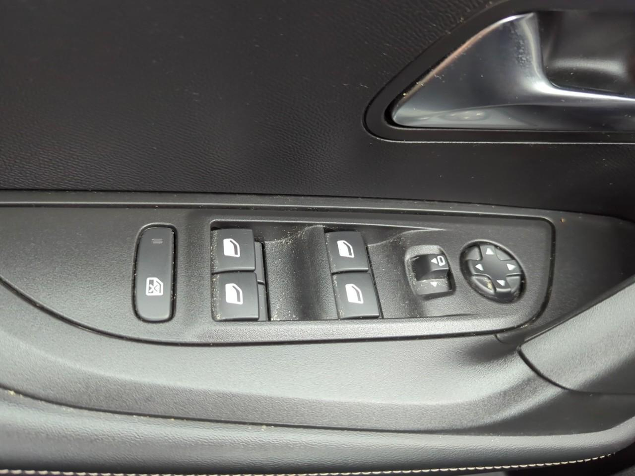 Peugeot 2008 hybrid 145 ch e-dcs6 allure — photo 22