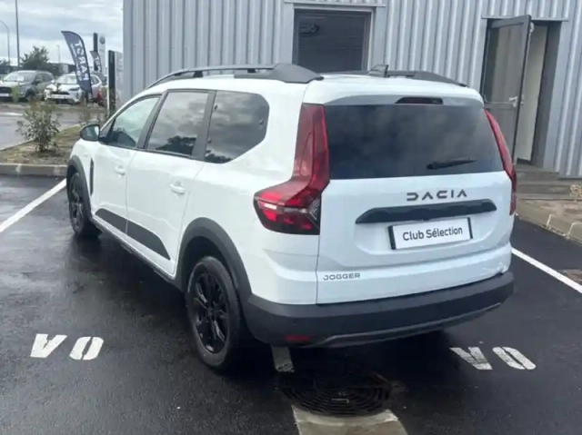 Dacia Jogger 1.0 tce 110ch extreme 7 places -24 — photo 13