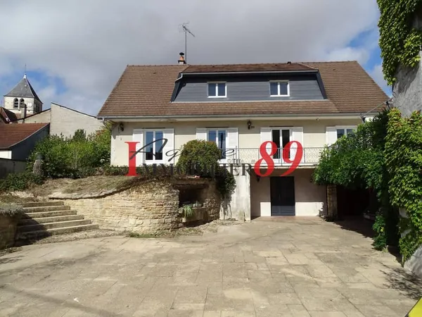 Maison 10 pièces 177 m²