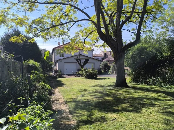 Maison 6 pièces 185 m²