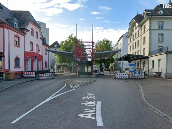 Parking en sous-sol proche frontière
