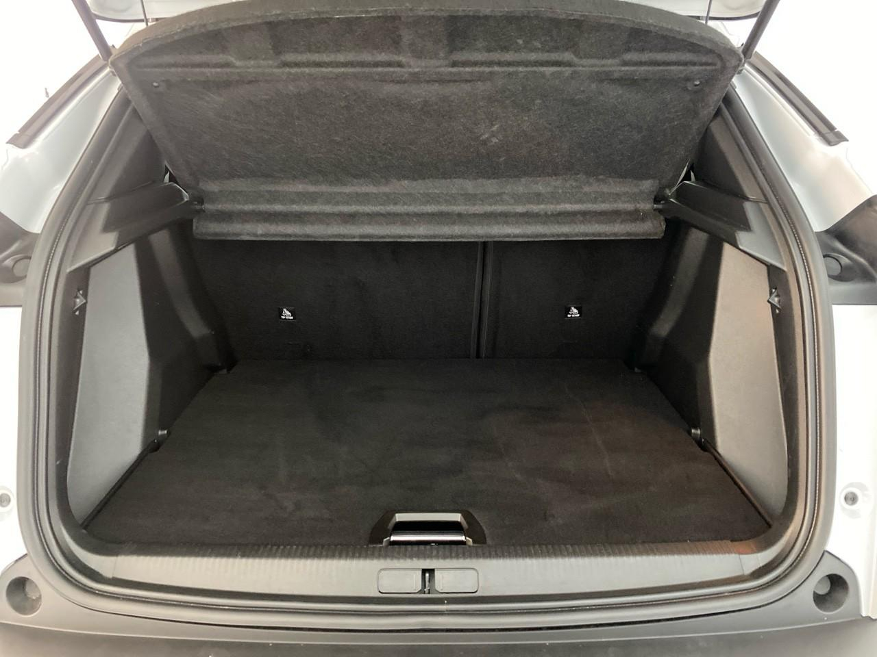 Peugeot 2008 hybrid 145 ch e-dcs6 allure — photo 6