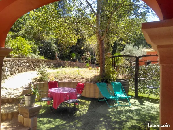 Prox aix ROGNES gd T1/2/ jardin ds Mas pleine nature