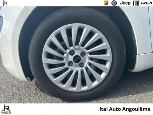 Fiat 500 e 118ch my23 — photo 11