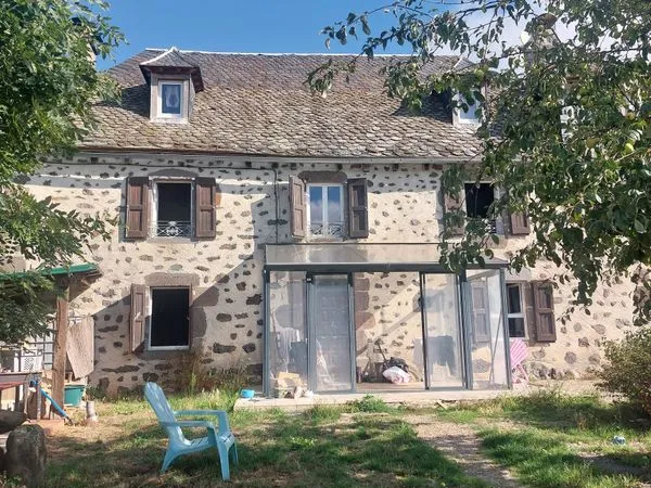 Maison avec jardin - 5 chambres - location à l'année