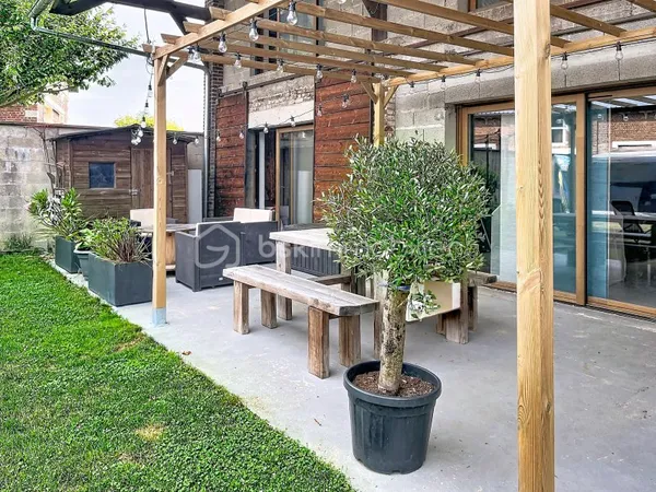 Maison 5 pièces 197 m²