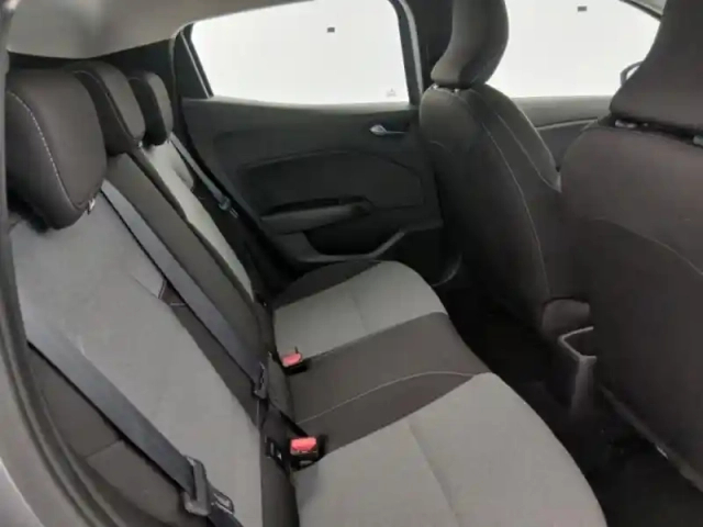 Renault Clio 1.0 tce 90ch evolution — photo 15