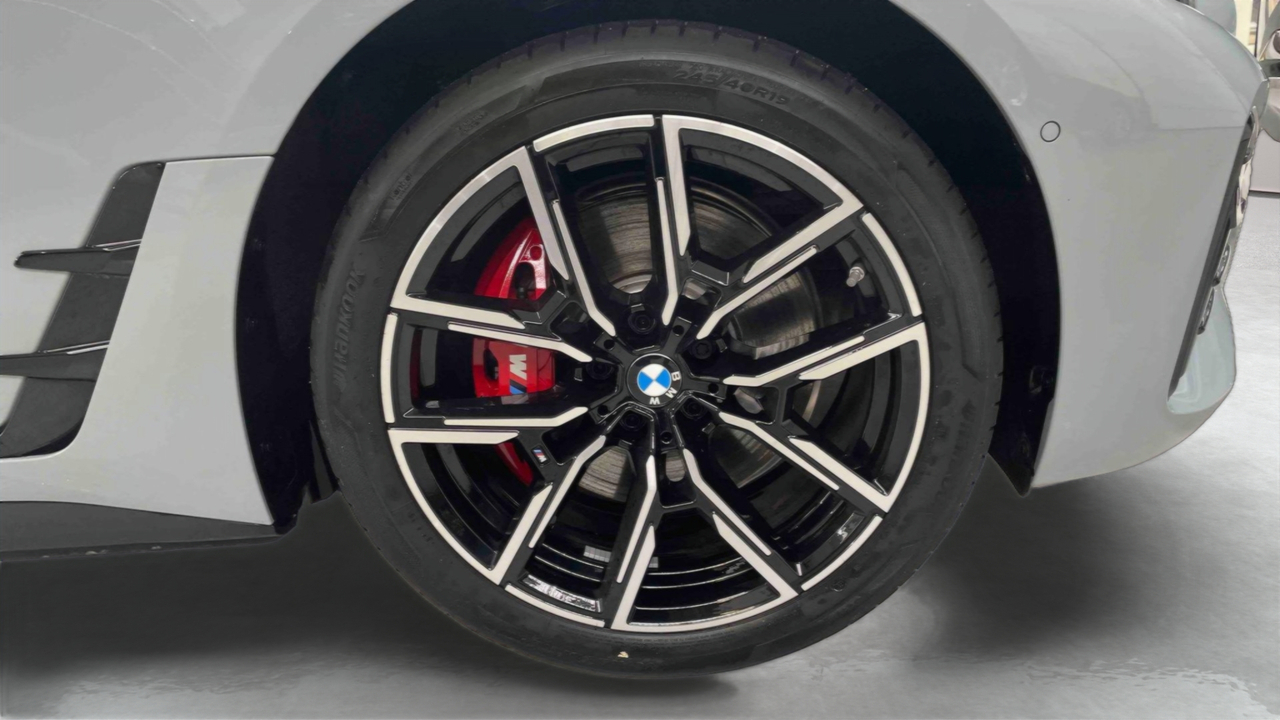BMW i4 eDrive40 340 ch BVA — photo 16