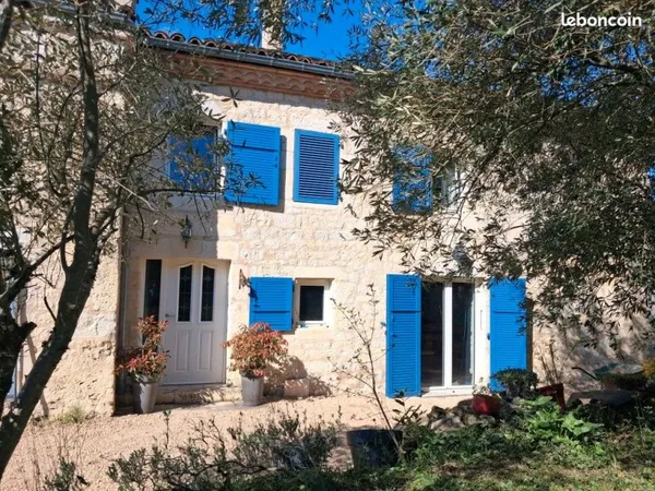 Charmante Bastide en pierres, avec piscine