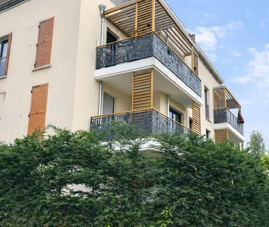 Appartement 5 pièces 93 m² avec jardin privatif - Magnanville
