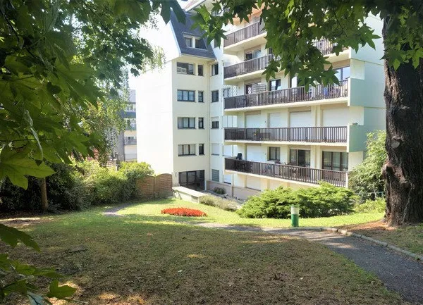 INVESTISSEMENT LOCATIF - SUPERBE 2 PIÈCES DE 33,45 M2 EN PAR
