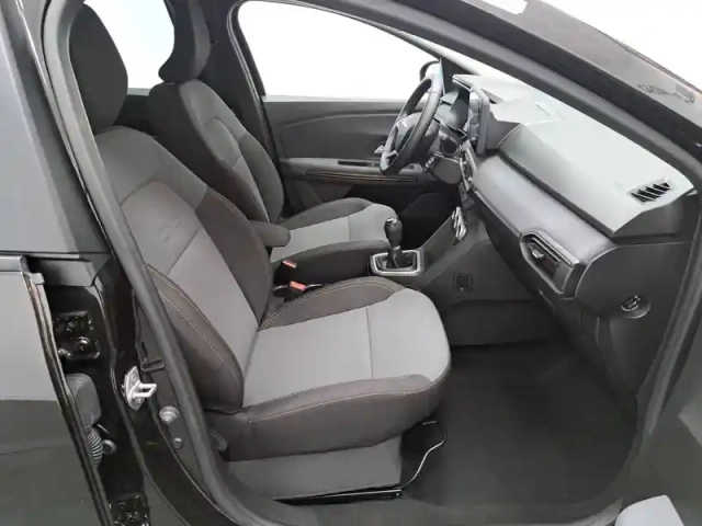 Dacia Jogger tce 110 7 places gsr2 — photo 26