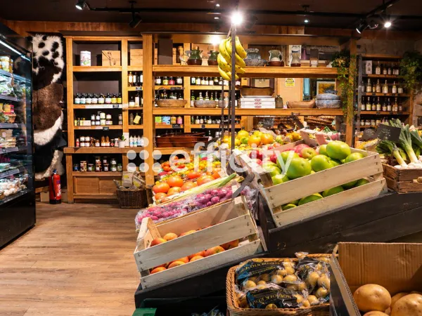 Fonds de commerce 100 m²