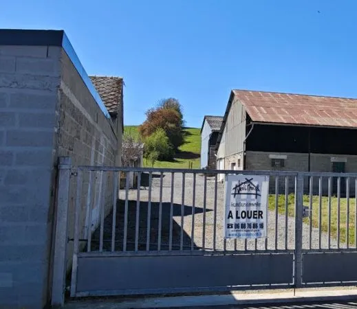GRAND GARAGE 50 m²