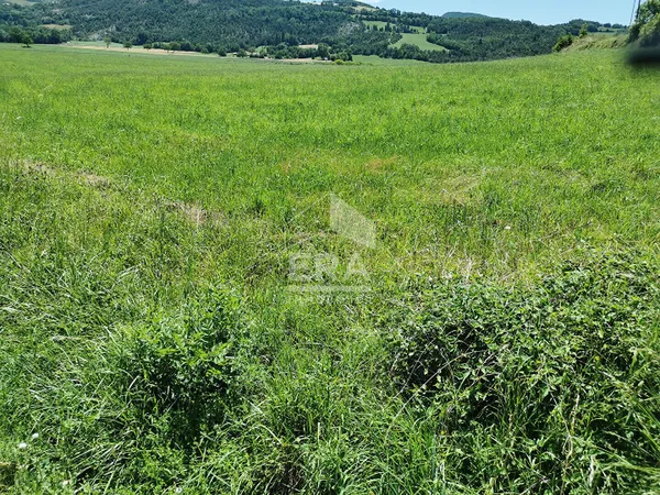 Terrain 670 m²