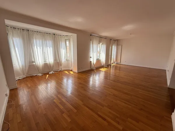 Duplex de caractère - 159 m²