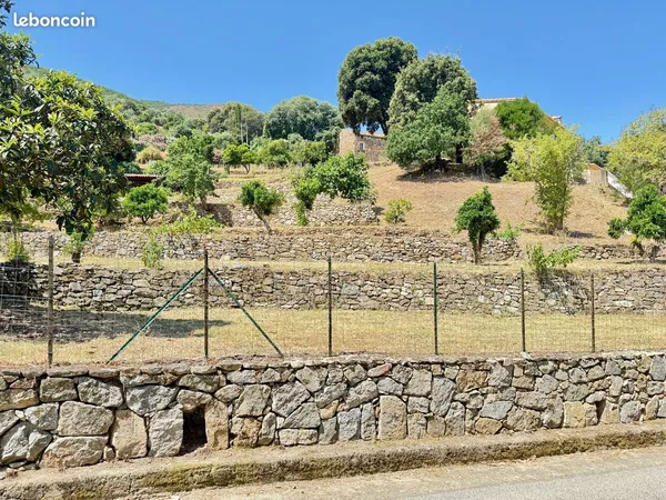 Terrain 1 110 m² Alata