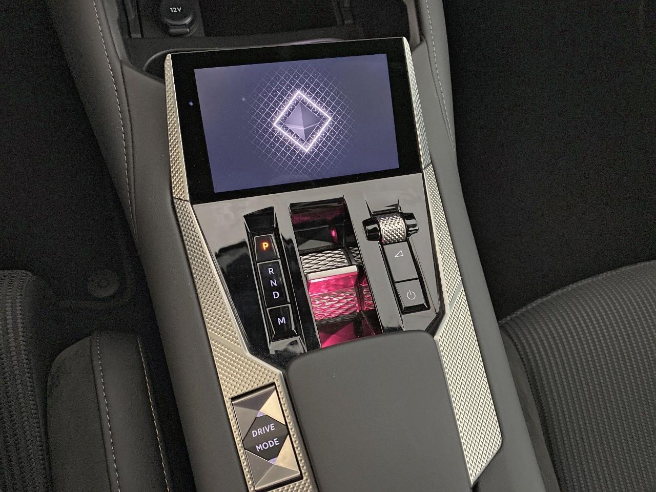 Ds Ds 4 hybride 136 e-dct6 etoile - alcantara — photo 17