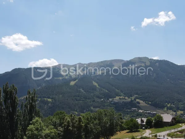 Terrain 1098 m²