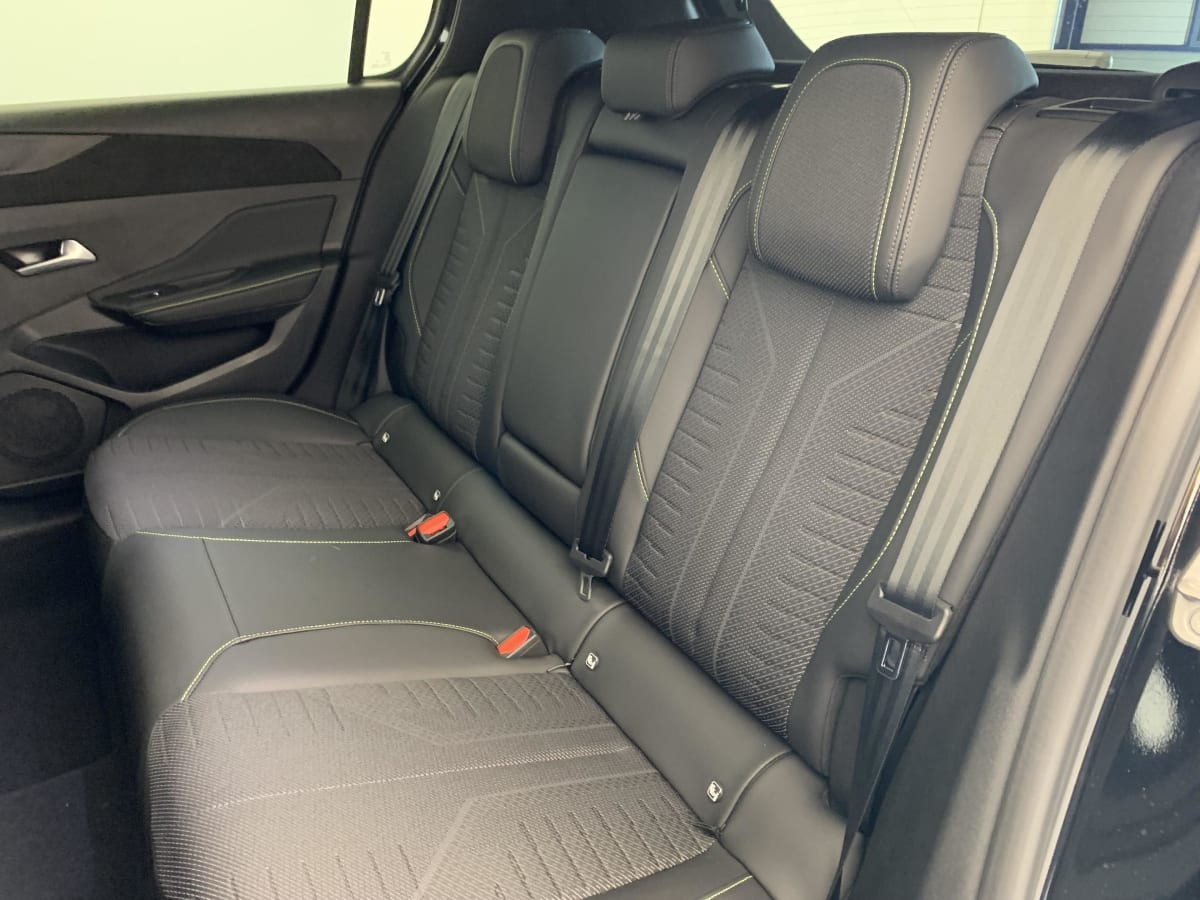 Peugeot 308 — photo 20