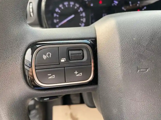 Citroën C3 1.2 puretech 110ch s&amp;s shine 120-123g — photo 9