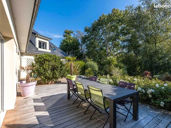 Maison 9 pièces 458 m²
