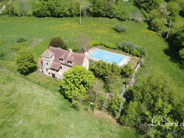 Jolie maison en pierre (153m2) avec belles vues