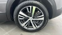 Peugeot 3008 HYBRID 225ch Allure Pack e-EAT8 — photo 11