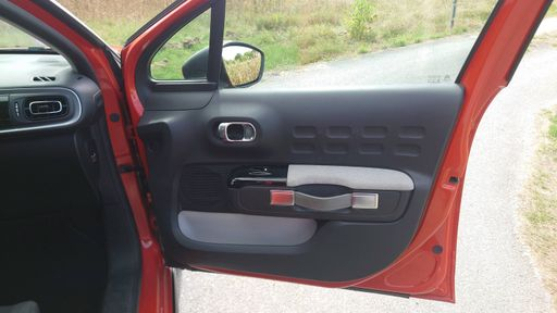 Citroen C3 1.2 PureTech 110 - Shine – 2016 – 123328 km – Essence – Boîte Manuelle — photo 46