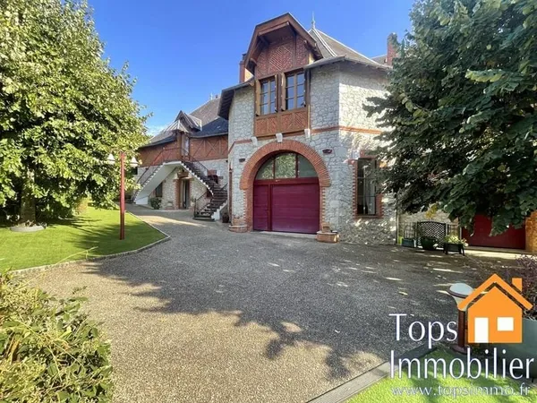 Maison Vente Villefranche-de-Rouergue 10p 254m² 399000€