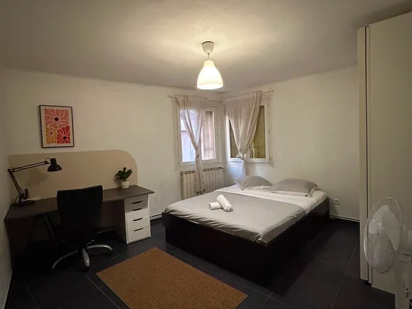 Loue chambre en colocation dans appartement