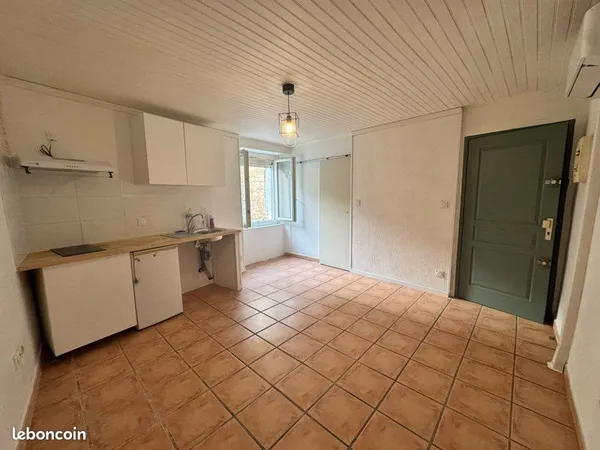 Studio 25m2