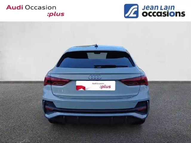 Audi Q3 sportback 35 tfsi 150 ch — photo 6
