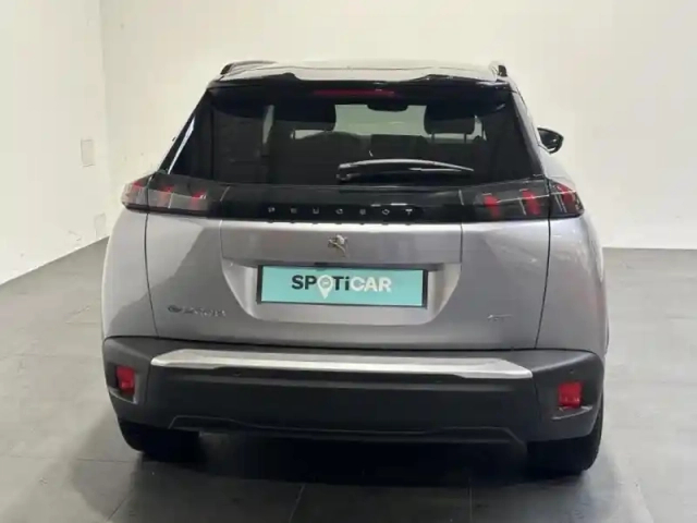 Peugeot 2008 e- 136ch gt — photo 5