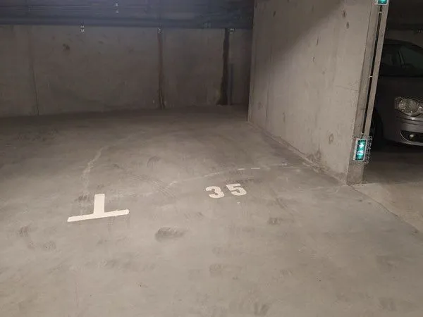 Parking sous sol sécurisé