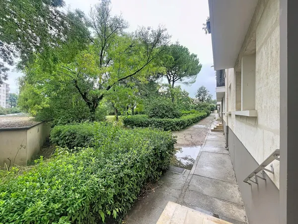 LES ARCEAUX FF4 AVEC BALCON ET CAVE
