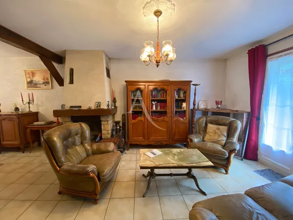 Maison Fay Aux Loges 7 pièce(s) 143.46 m2