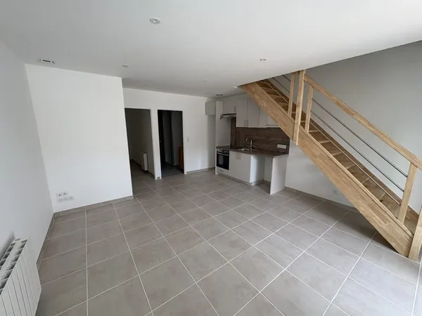 MAISON RÉNOVÉ A SELLIERES