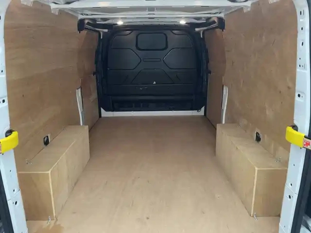 Ford Transit custom fourgon 300 l2h1 2.0 ecoblue 170 bva — photo 44