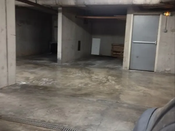 Place de parking en sous sol