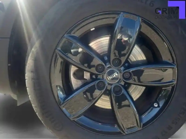 Mini Mini countryman 136 ch bva7 — photo 13