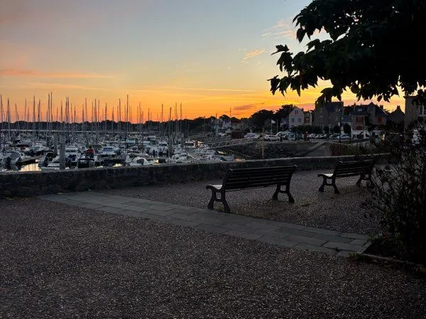 Bel appartement rénové de 54 m² - centre ville et à 150m de la plage