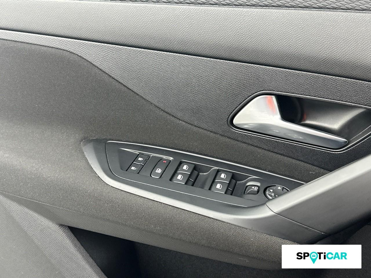 Peugeot 308 1.2 hybrid 145ch style e-dcs6 — photo 16