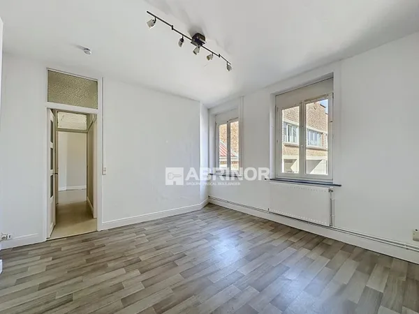 APPARTEMENT 2 CHAMBRES - CENTRE VILLE